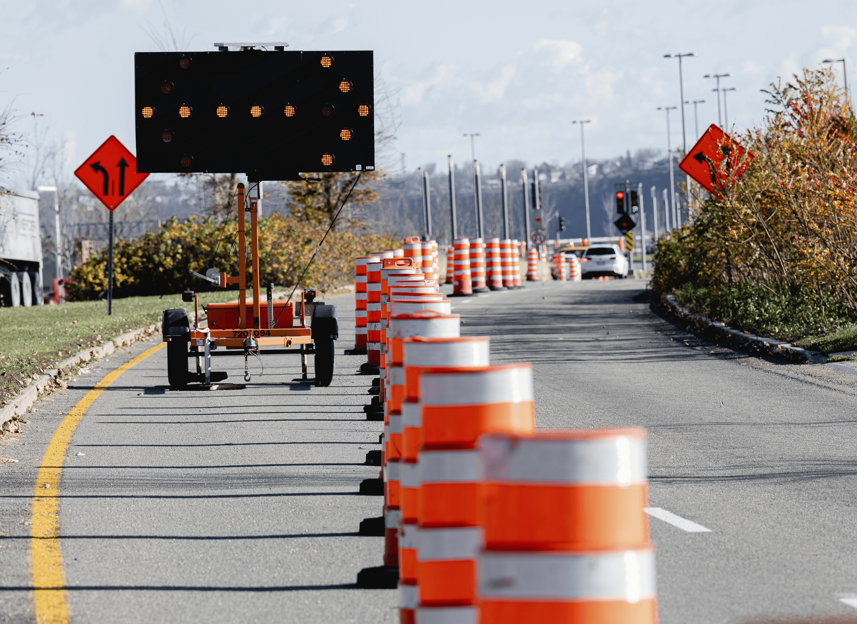 Connected Arrow Board