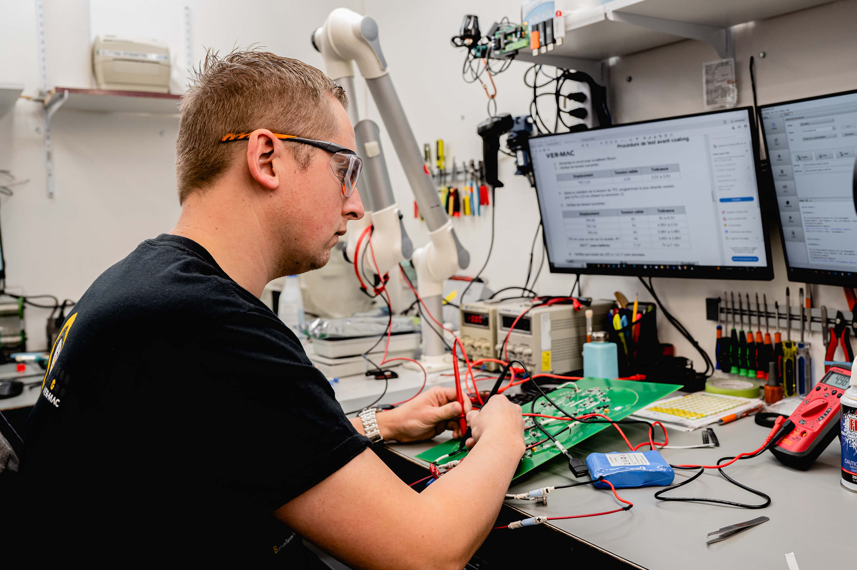 Jean-François - Electronics lab